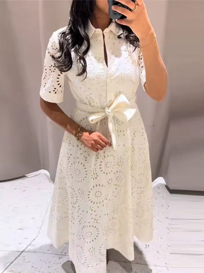 Robe chemise brodée